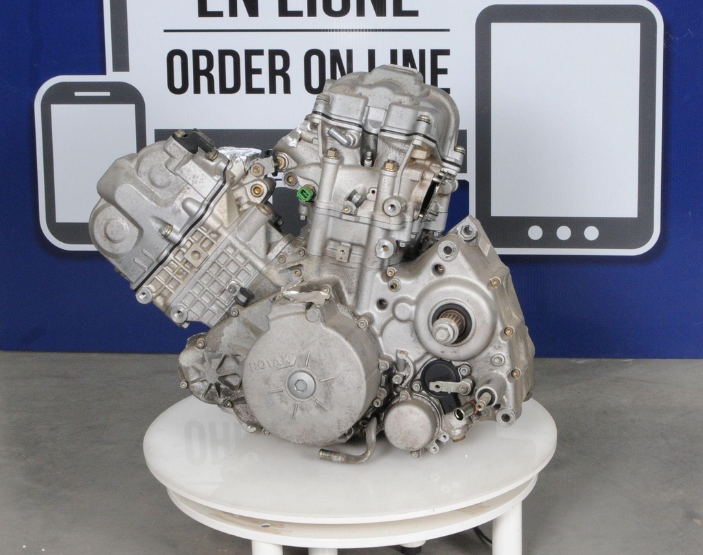 707000963-00101.jpg