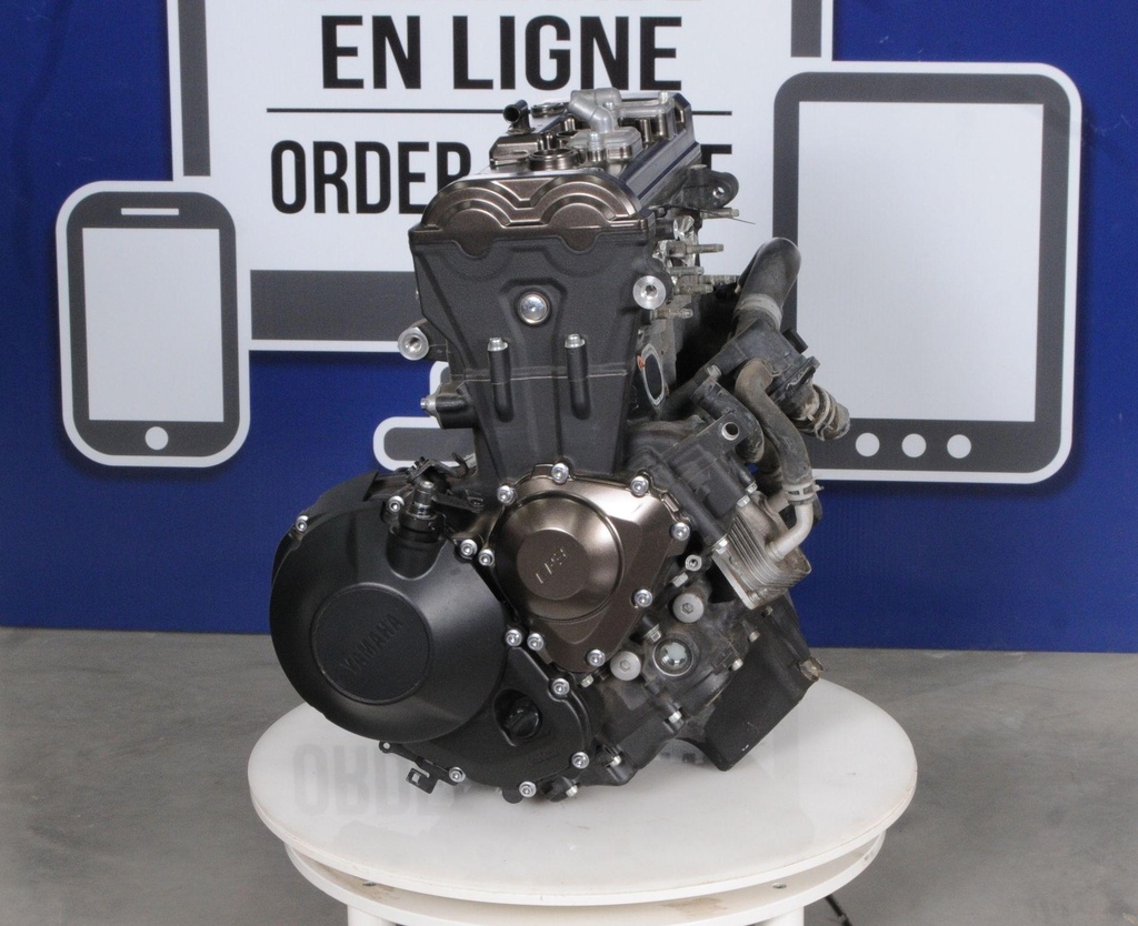 MOT-YAM-MT09-00101.jpg