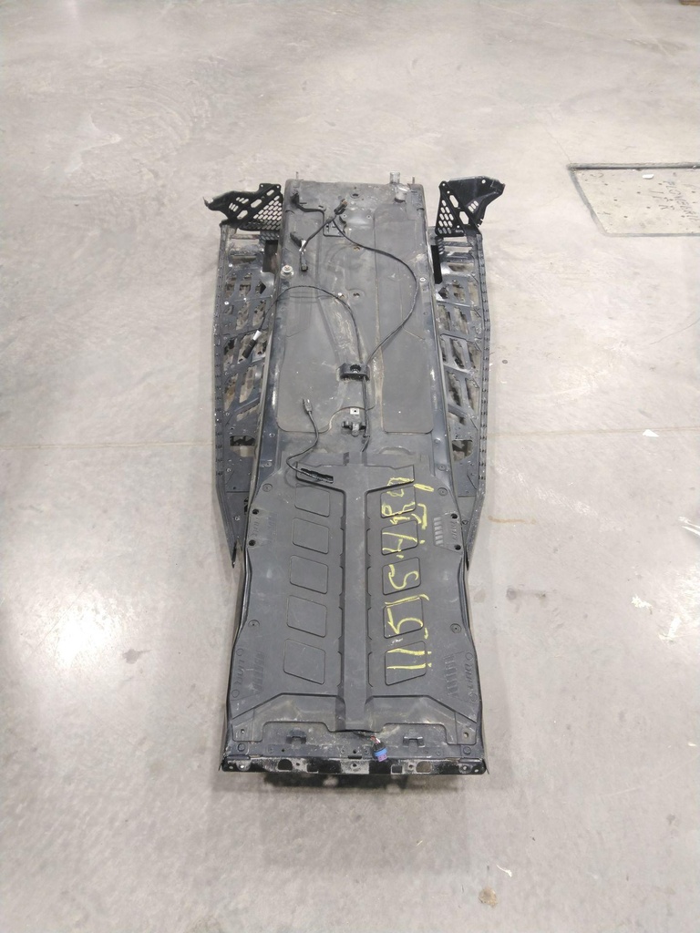 deep black, chassis tunnel module 137" package adrenaline