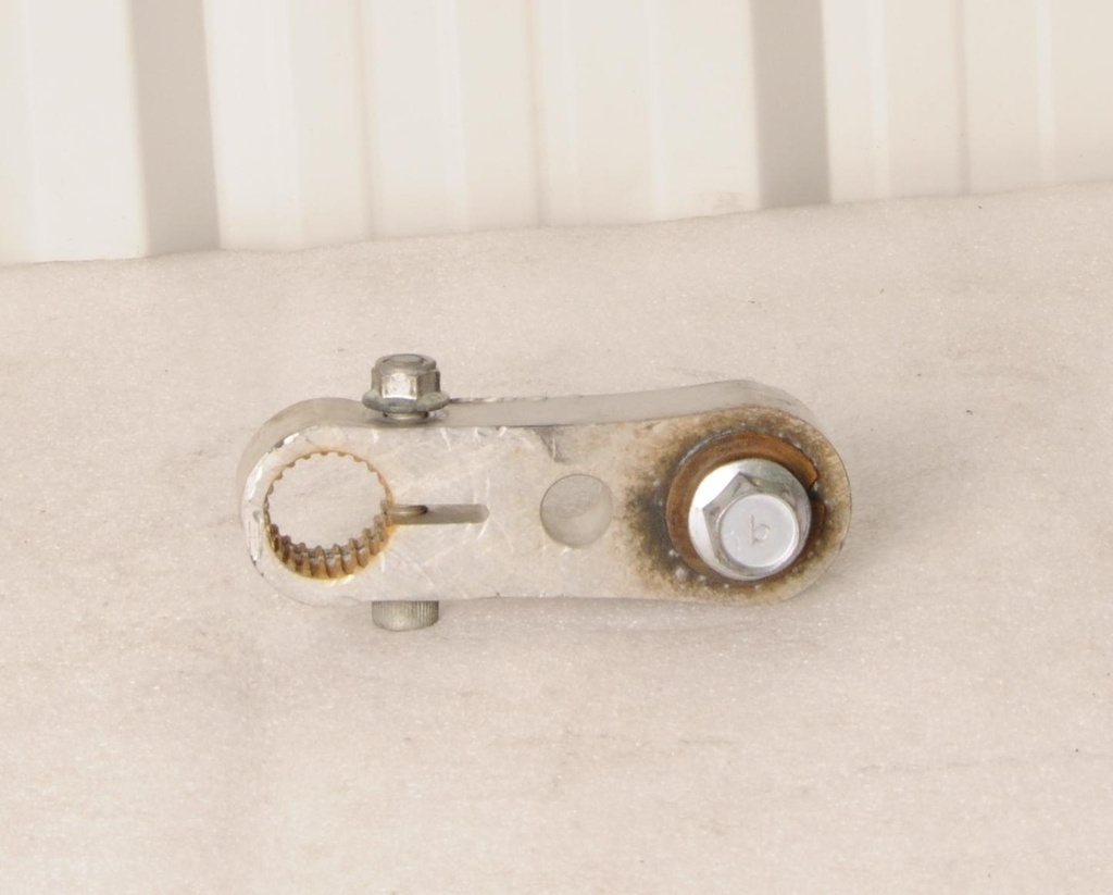 Arm, Rear Pivot 1