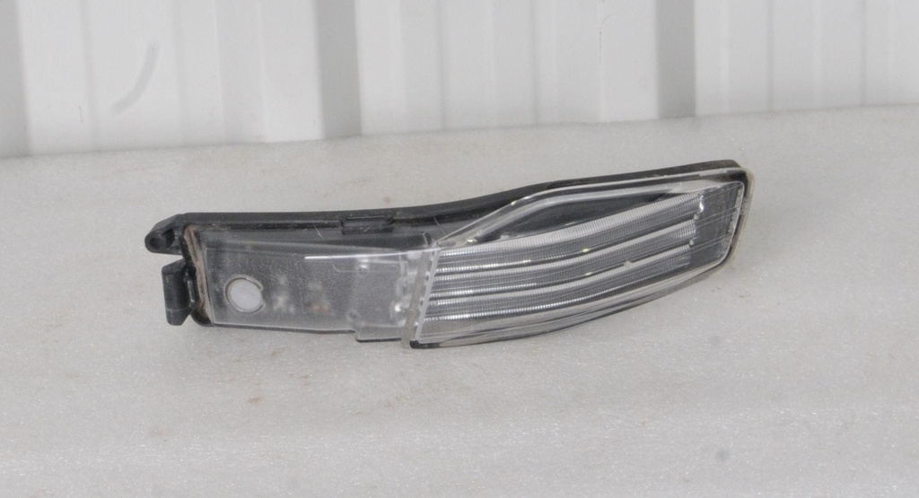 [710005441-001] (new ref. 710007009) position light & flasher rh (710005441-001)