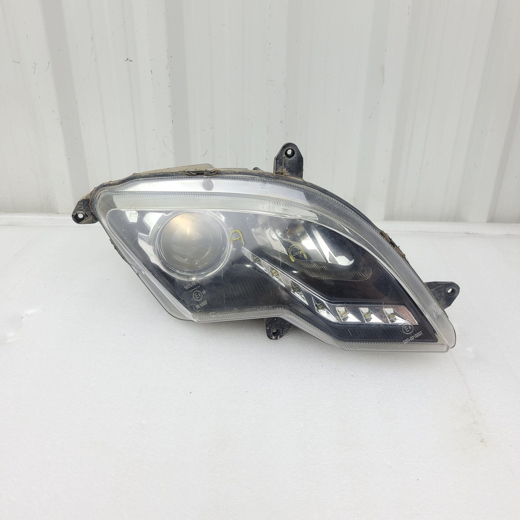 [CF01629] headlight, rh (CF01629)