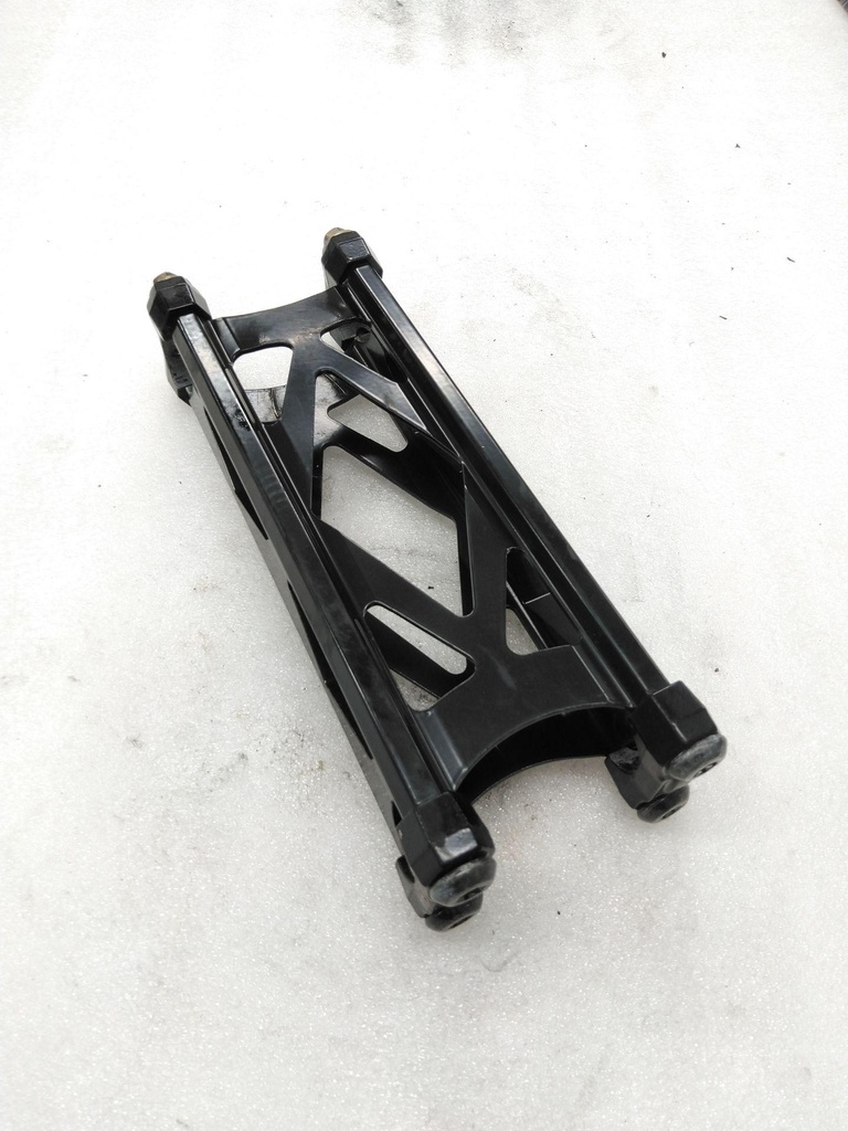 [8639-342-001] BAR RISERS - 7.5-IN.