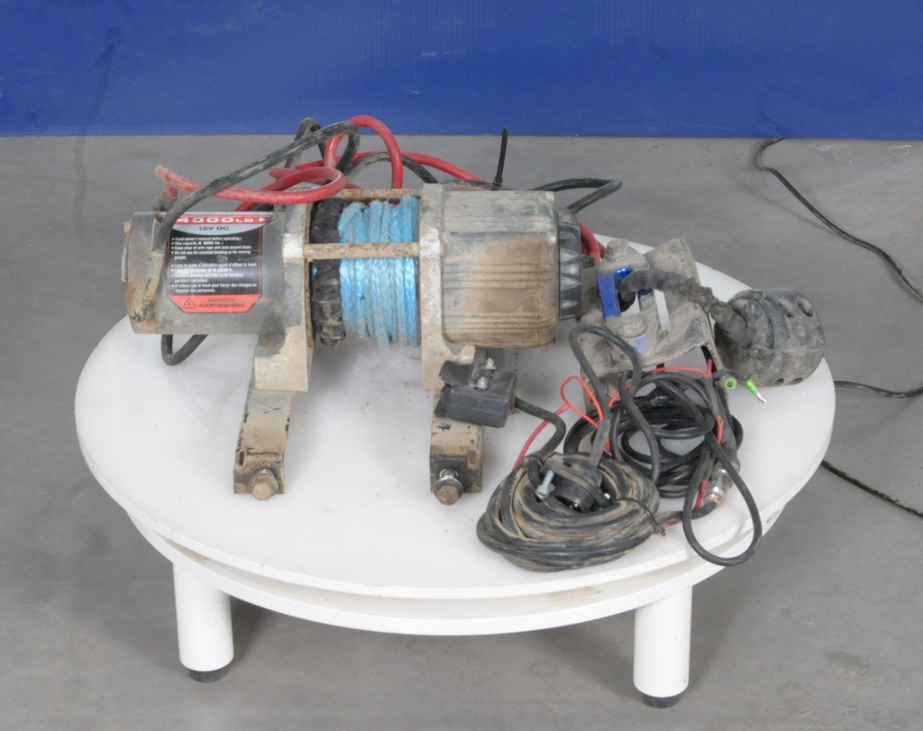 [WINCH-4000-001] Winch 4000 Lbs Usagé