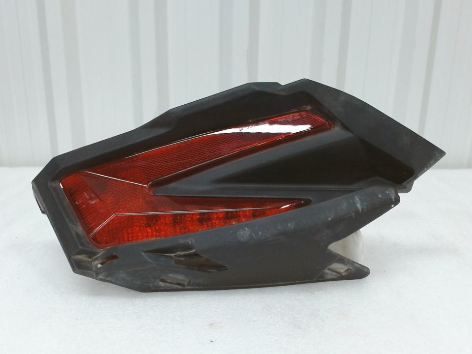 [710004743-001] lh tail light