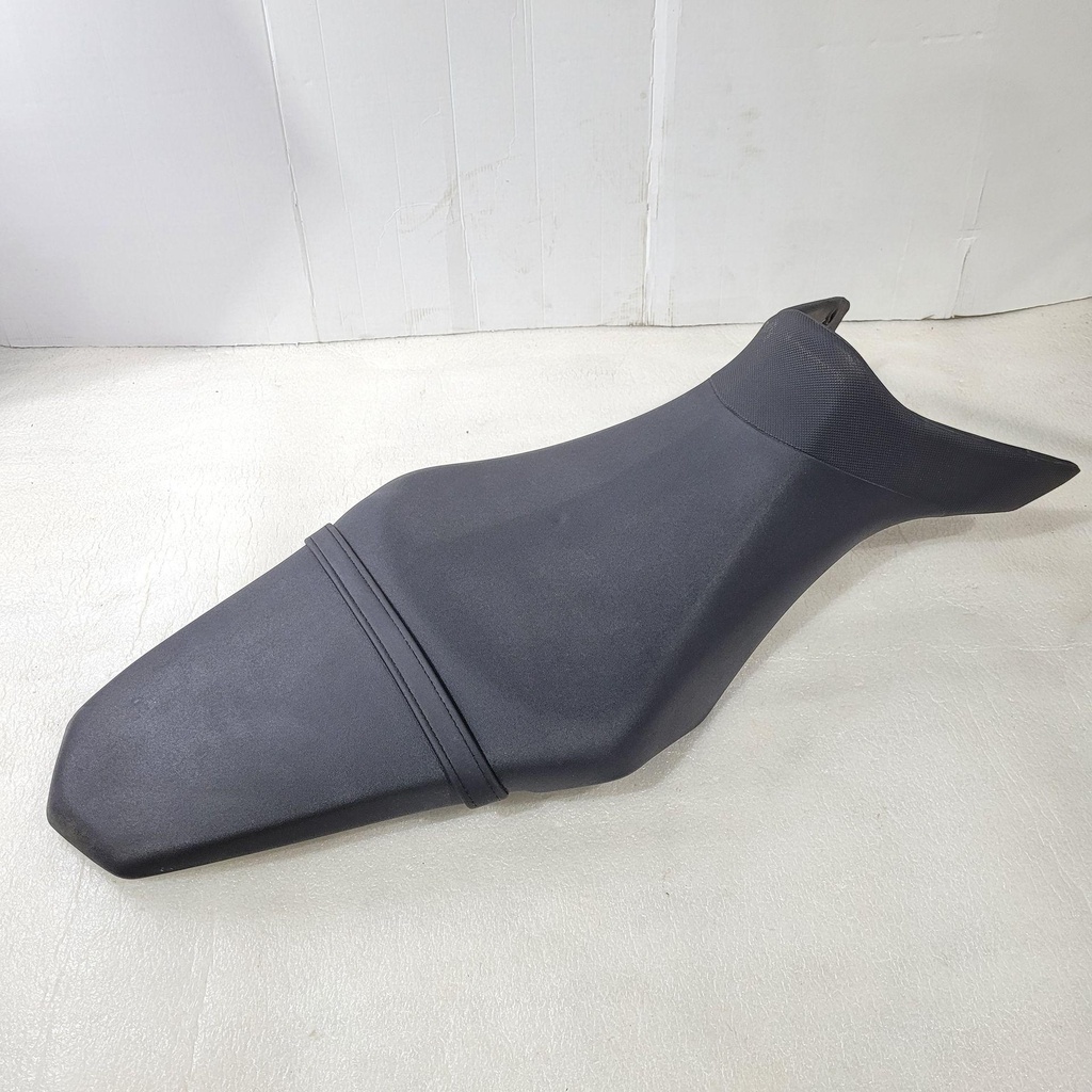 [BS2247300100-001] Double Seat Assy