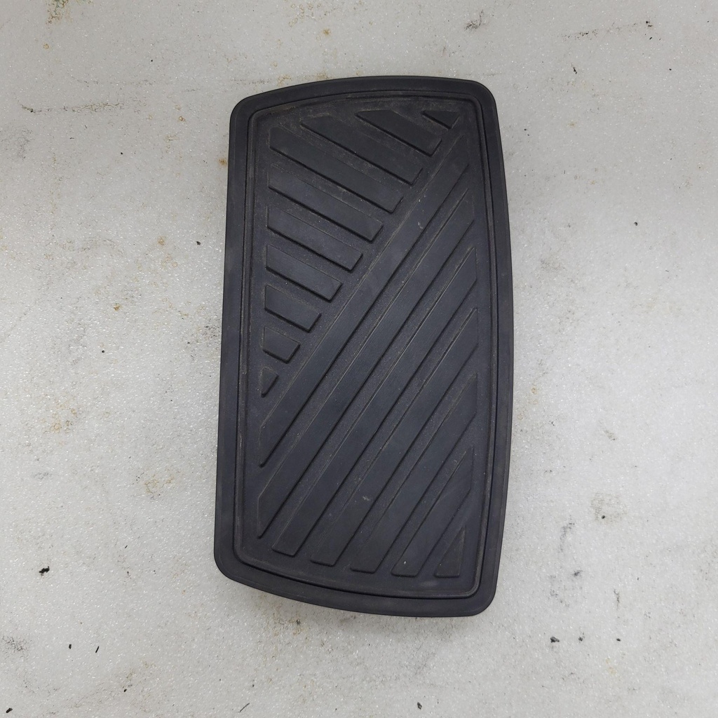 [705014610-001] LH Rear Footrest Pad
