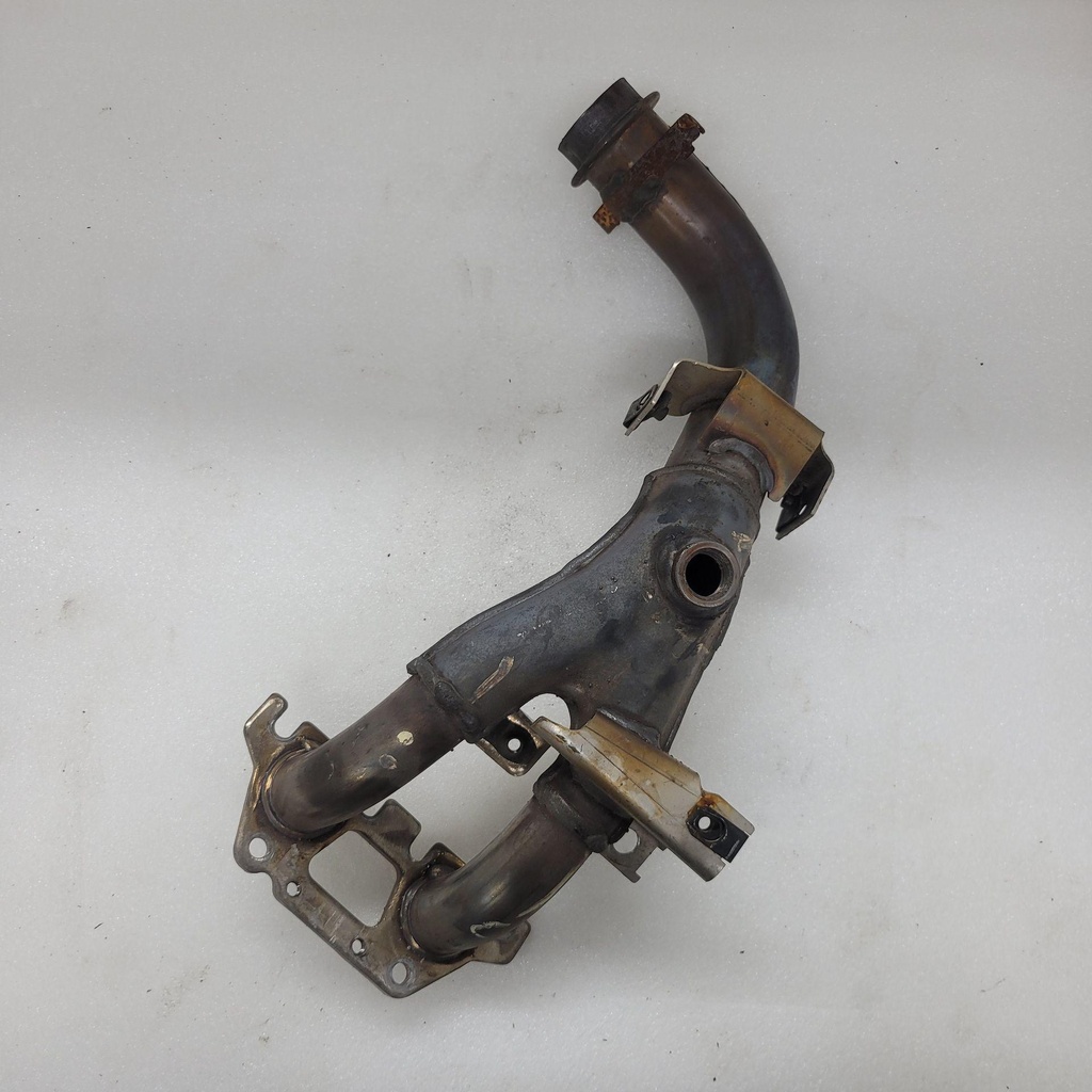 exhaust manifold