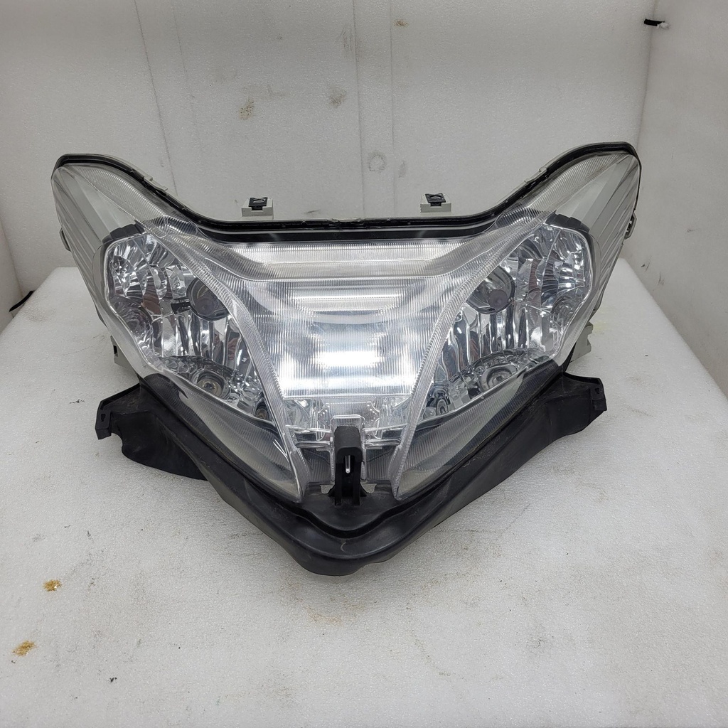 [8FP843100000-001] headlight unit assy ur for drmk,bwc1 (8FP843100000-001)