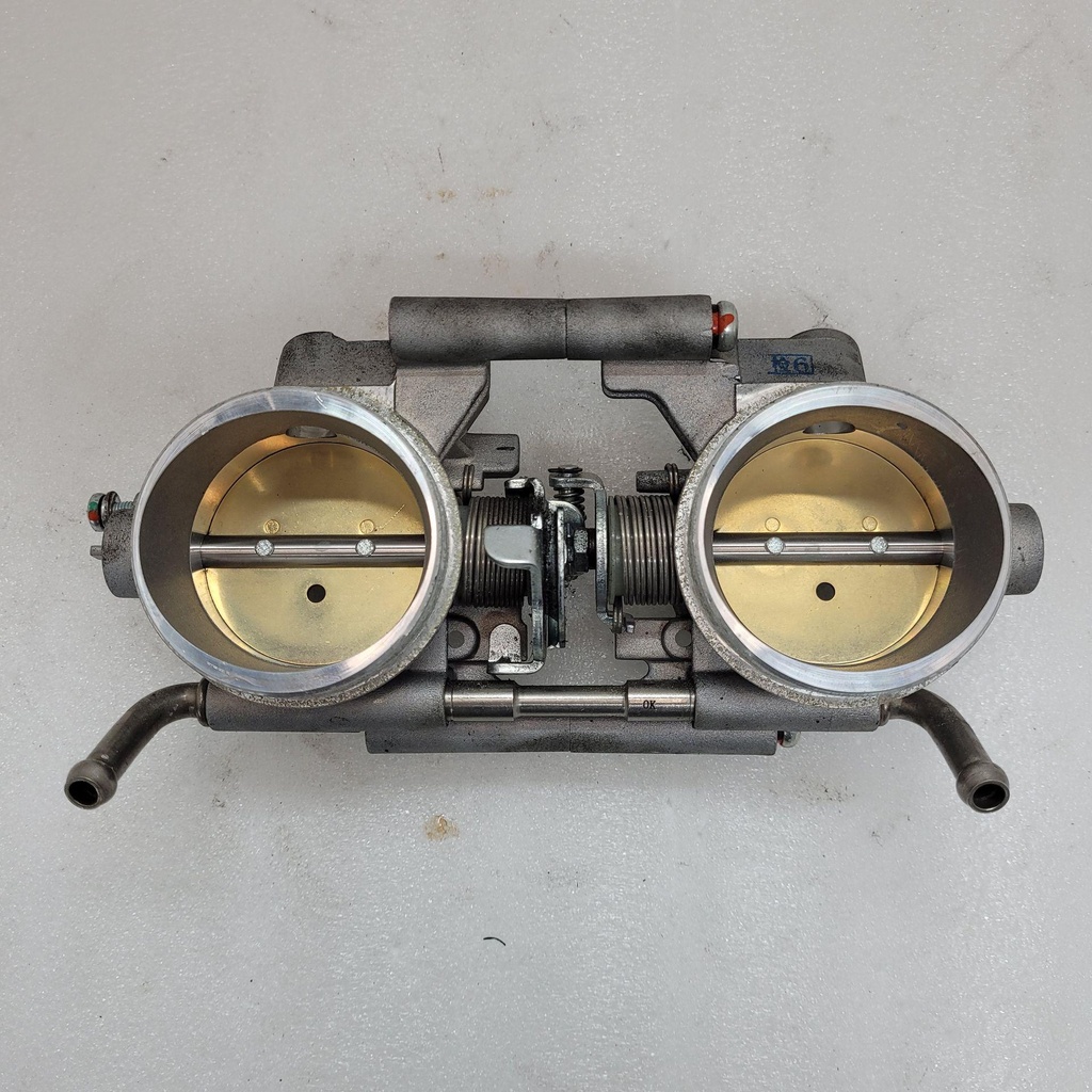 [420685757-001] throttle body socket