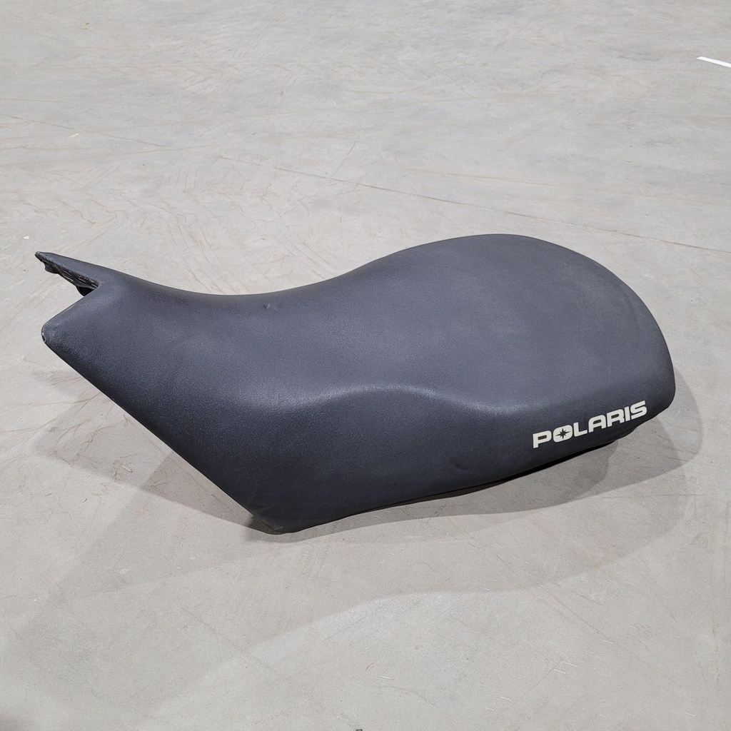 [2688495-070-001] SEAT ASSEMBLY, GLOSS BLACK