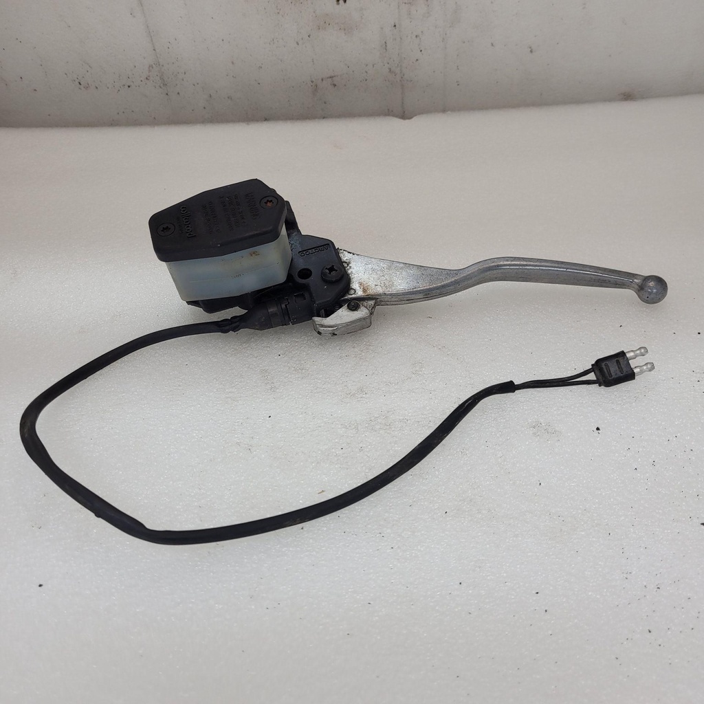 MASTER CYLINDER - ASSEMBLY (inc. 2-18)
