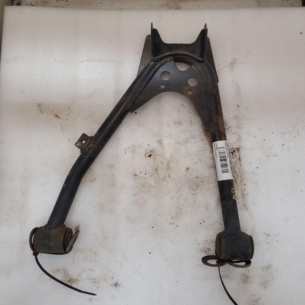 [CF00453] rear right hand upper swing arm (CF00453)