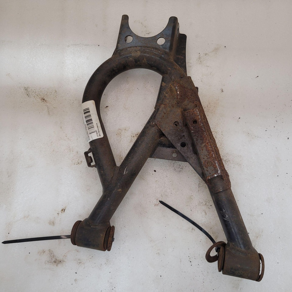 [CF00457] rear right hand lower swing arm (CF00457)
