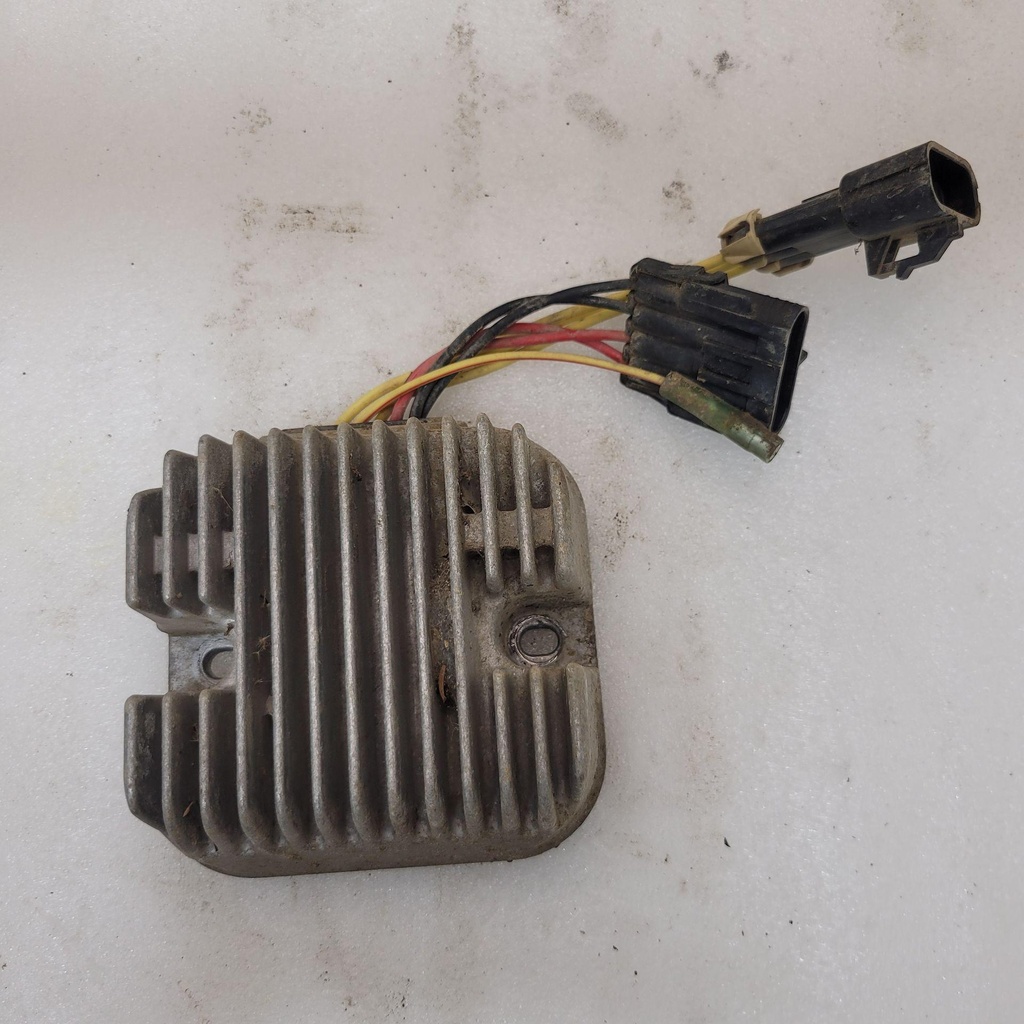 [4012384-001] REGULATOR