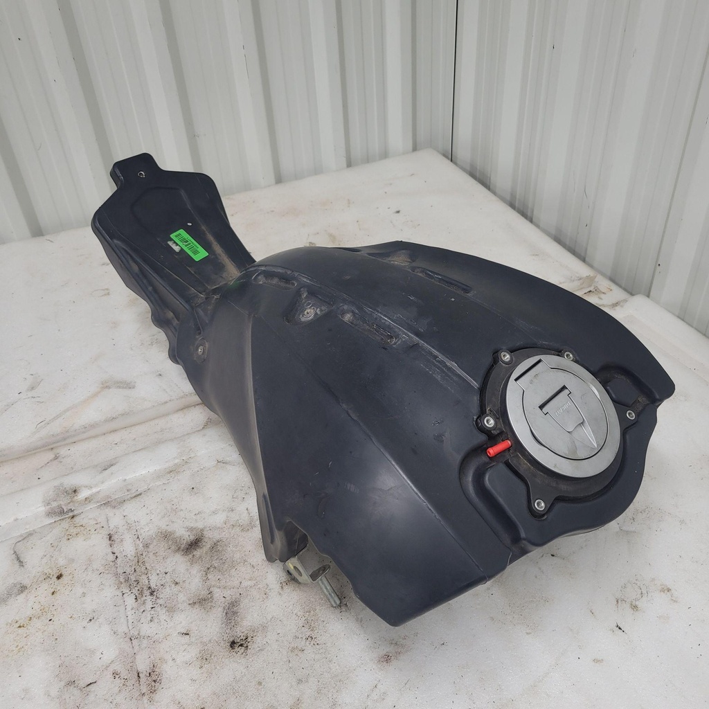 tank (unpainted)