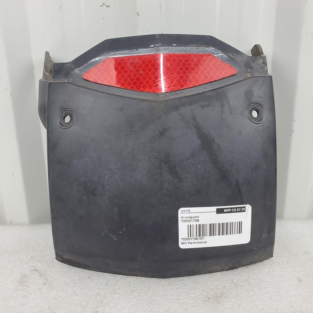 [705001768-001] rh mudguard (705001768-001)