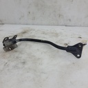 rh fender rear support