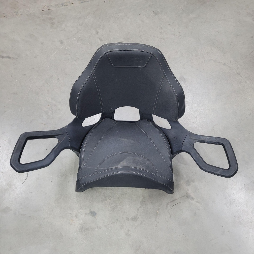 [CF00796] rear seat