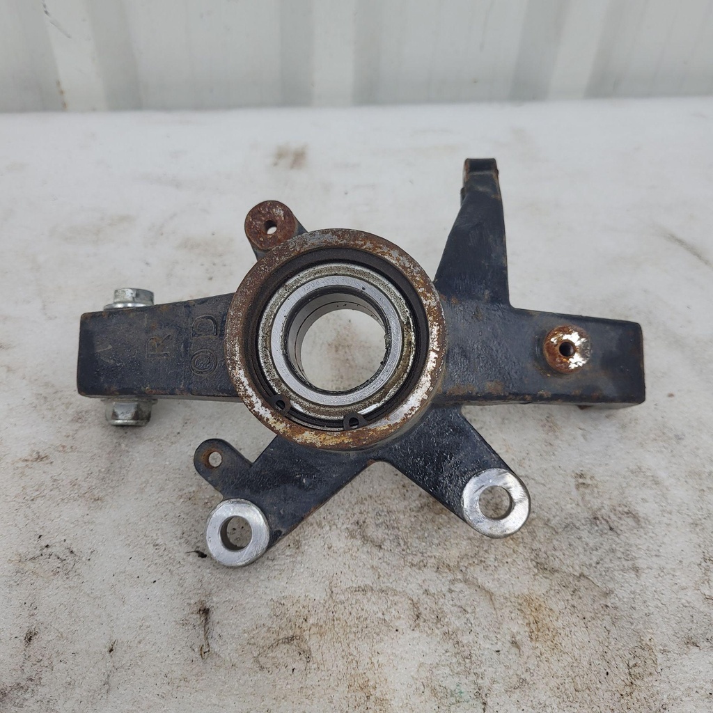 [CF00824] steering knuckle, rh (CF00824)