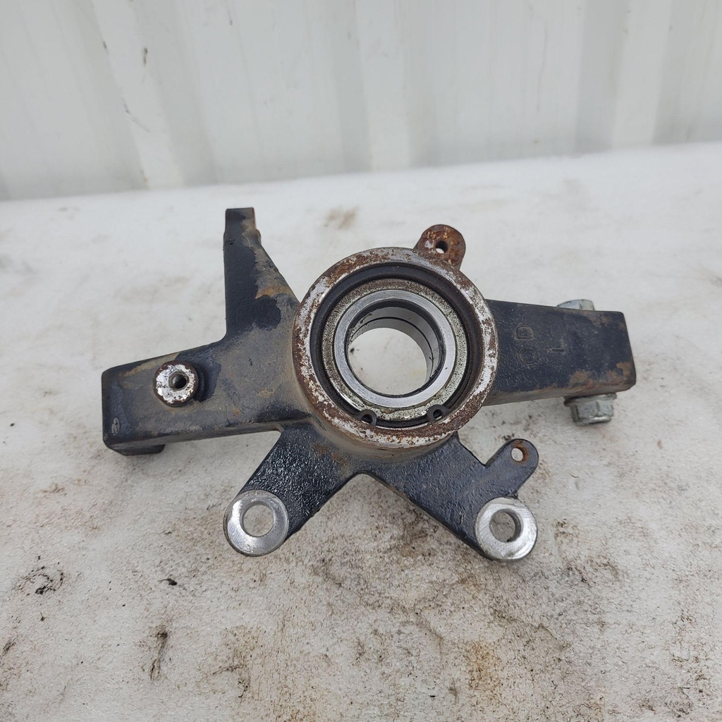 [CF00825] steering knuckle, lh (CF00825)