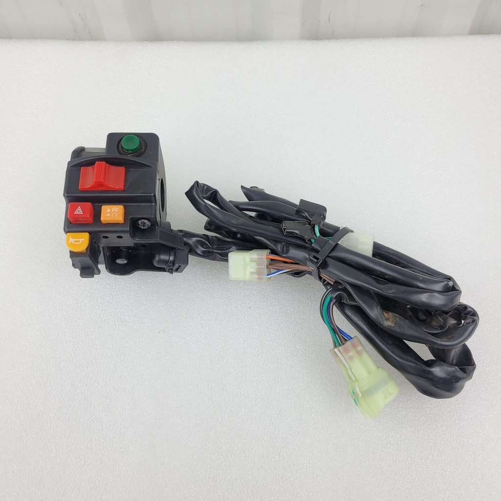 [CF01179] handlebar switch, left hand (us)