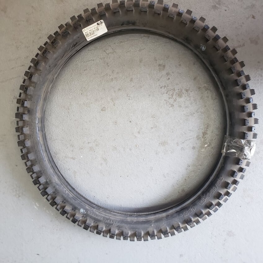 [18-333-652] TIRE 70/100-19 BRID.