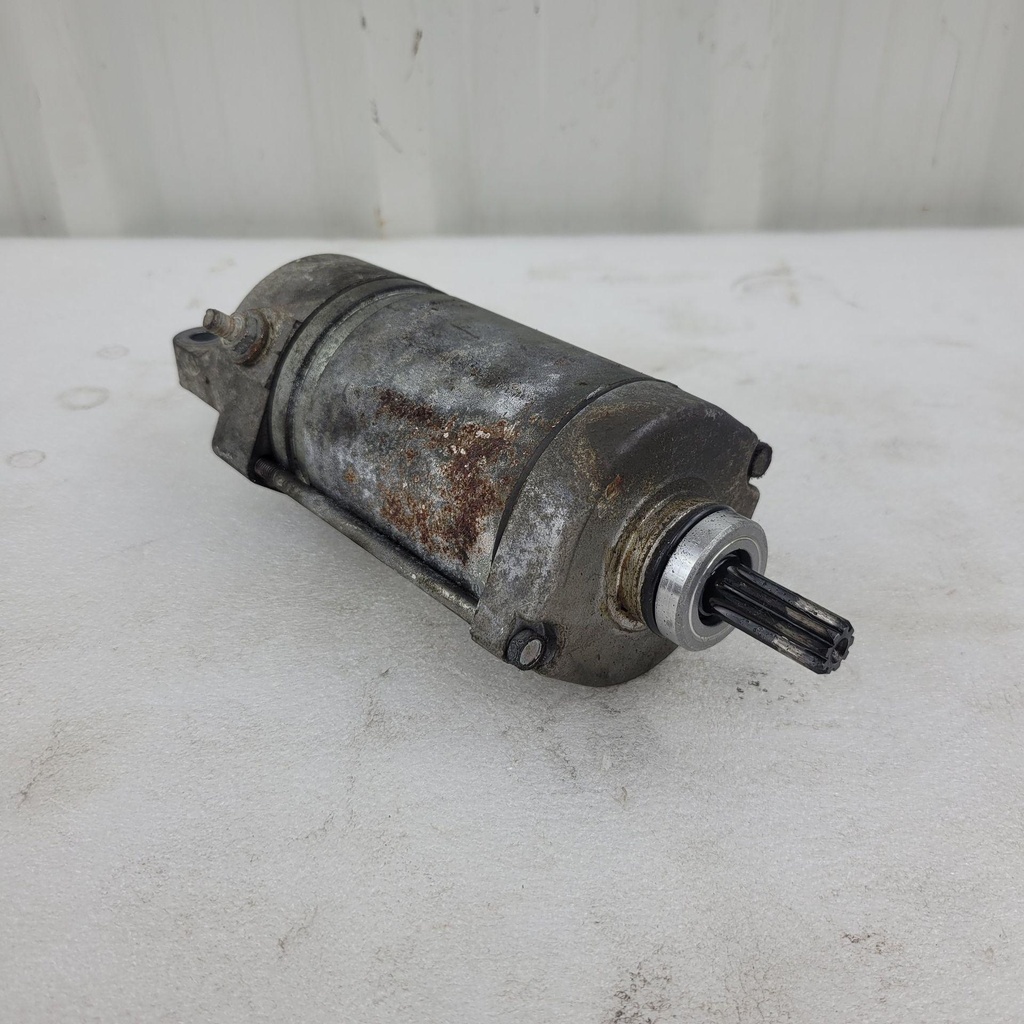 [8ES818900000-001] (new ref. 8gl-81890-01-00) motor assy