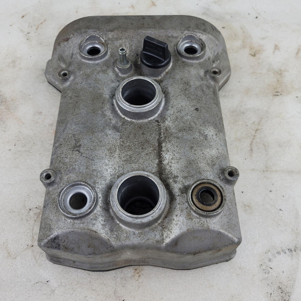 [BG4111900000-001] (new ref. b4d-e1190-00-00) cover, cylinder head 1