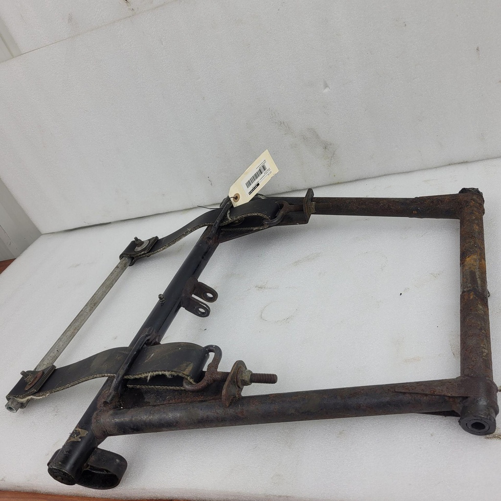 [2704-019-001] arm, front suspension - black (inc. 2-4)