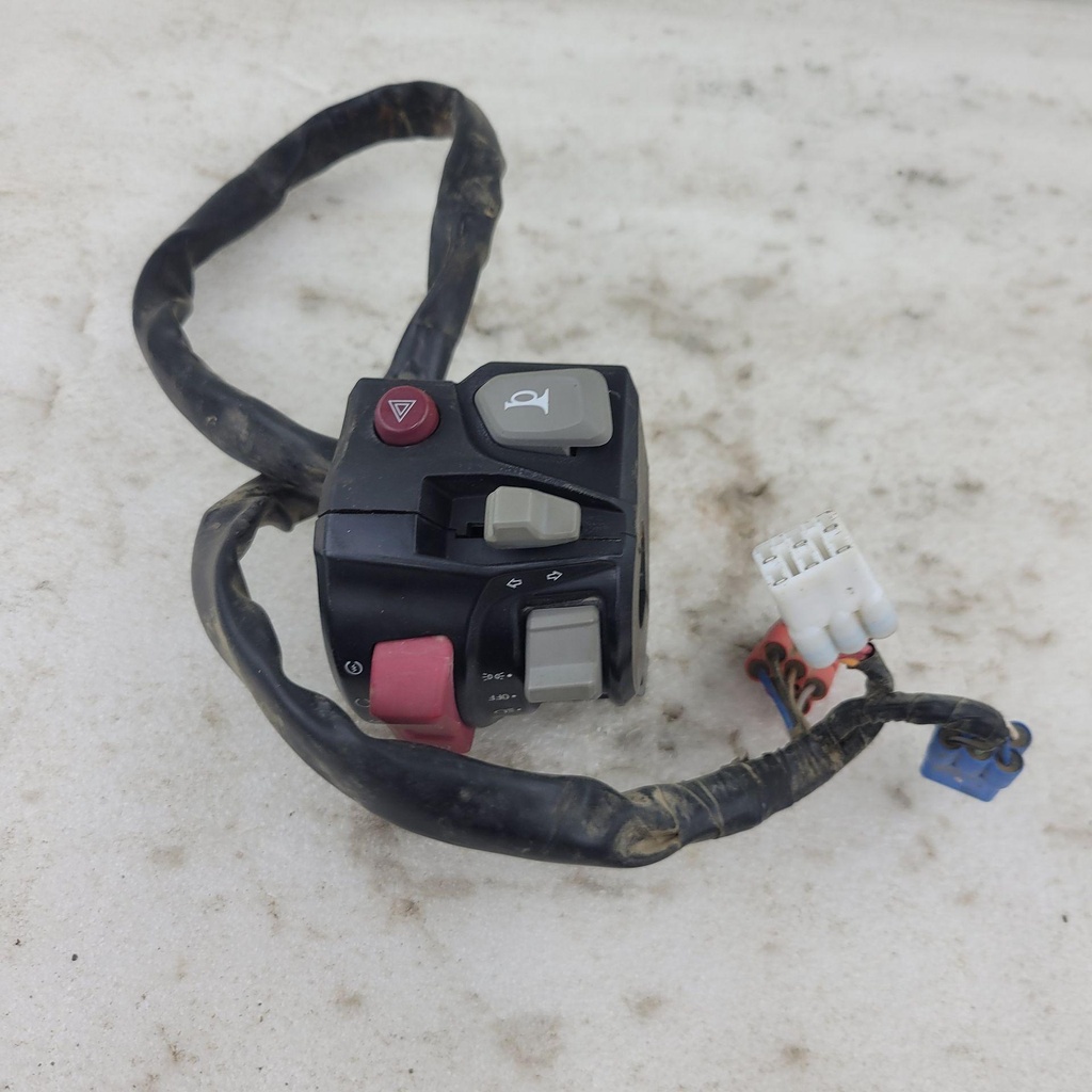 [CF01066] handlebar switch assy, lh