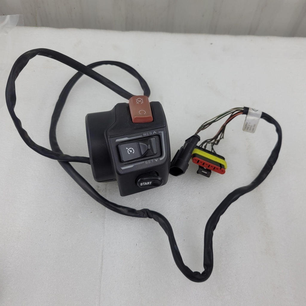 [710003921-001] housing switch