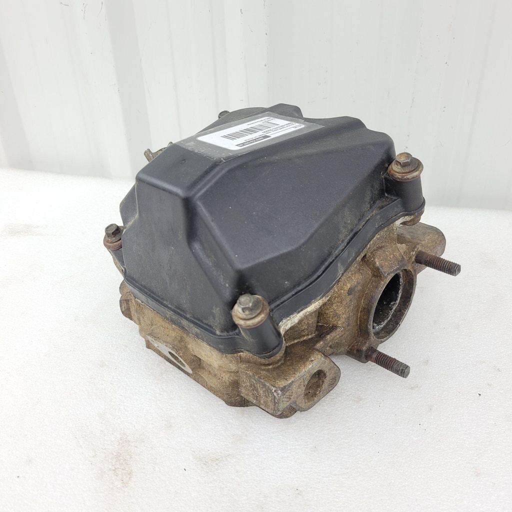 [CF01317] cylinder head assy. rear head on uforce (CF01317)