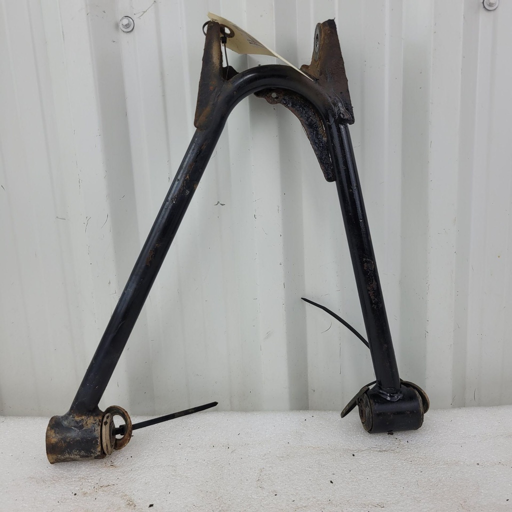 [CF01142] rear upper arm, lh (CF01142)