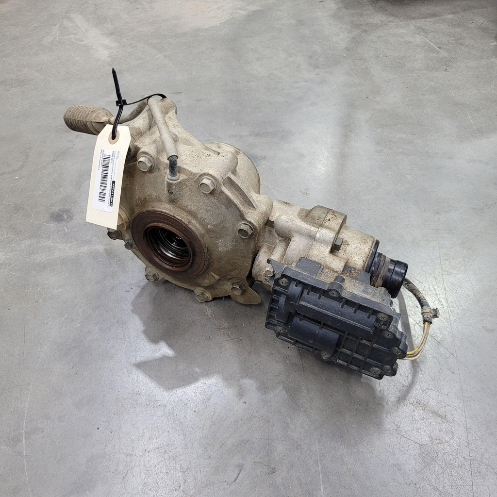[2502-673-001] complete front drive gearcase assembly verify vent location when ordering front gearcase parts.