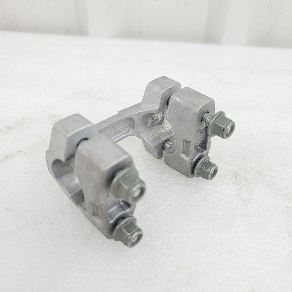 [5639190-001] Upper Clamp-Handle Bar RMK SP Slash Pro Patriot Khaos 850 650 9R