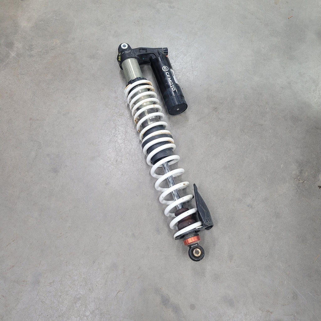[CF01967] (new ref. 5byv-060600-a101) rear rh shock absorberâ