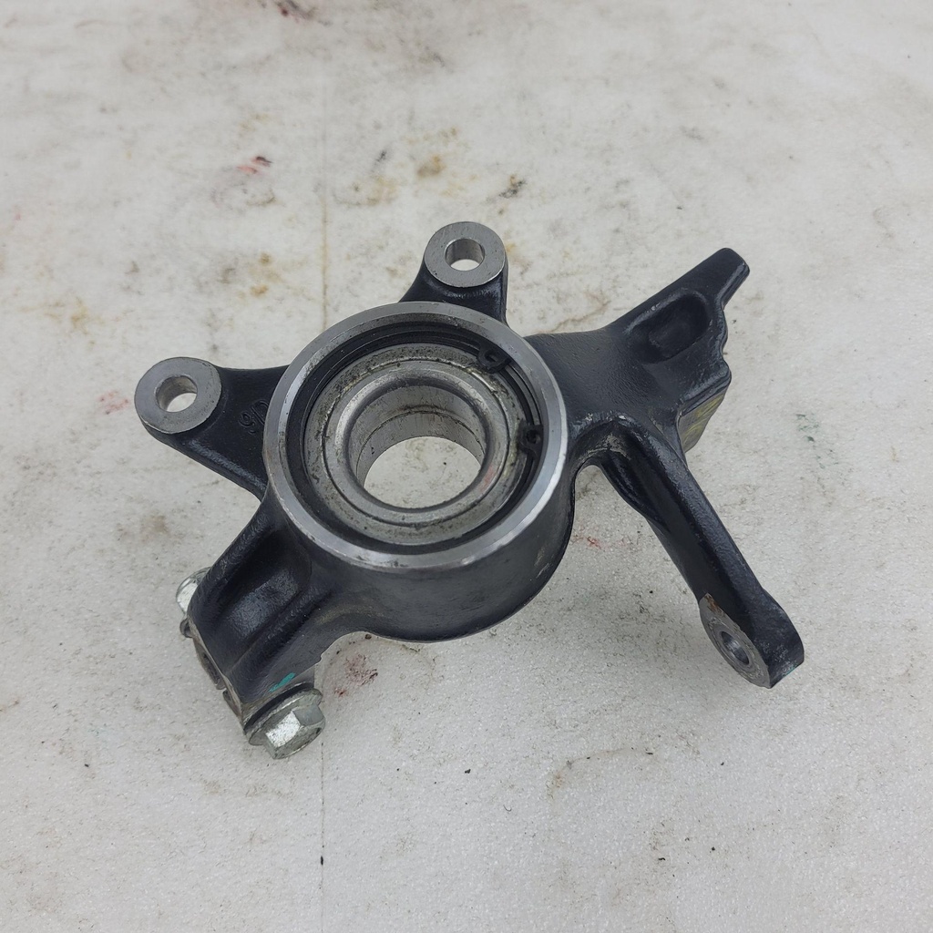 [CF02445] lh steering knuckle (CF02445)
