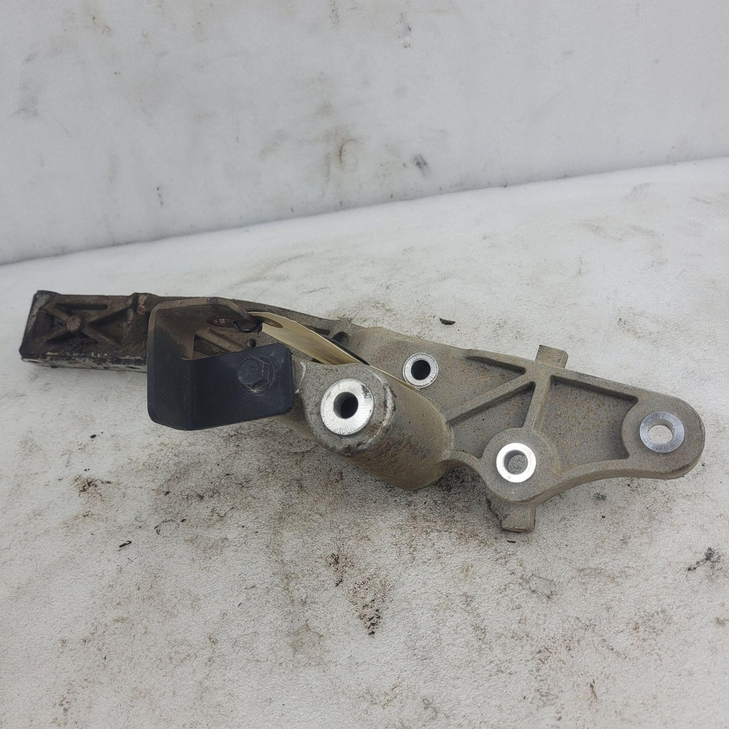 [649113-001] casting, upper, rh, engine