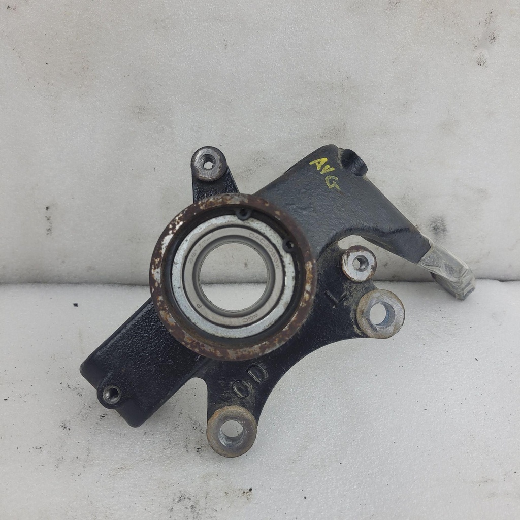 [CF02059] steering knuckle. lh