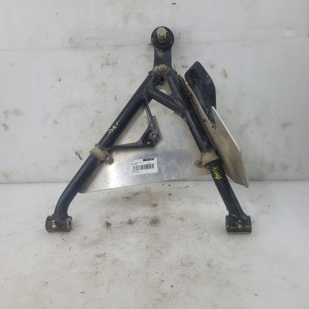 [706204639-001] lh lower suspension arm