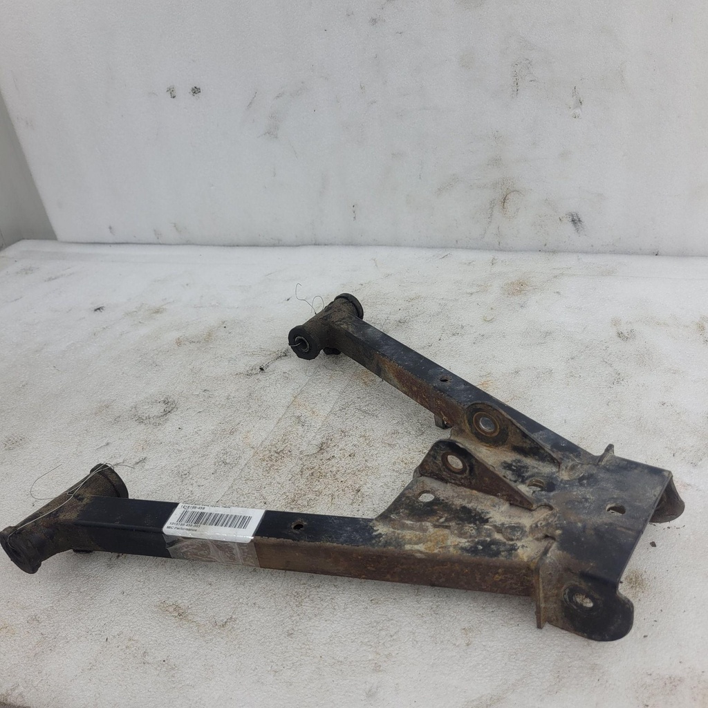 [1018189-458-001] control arm weld, upper, matte (1018189-458-001)