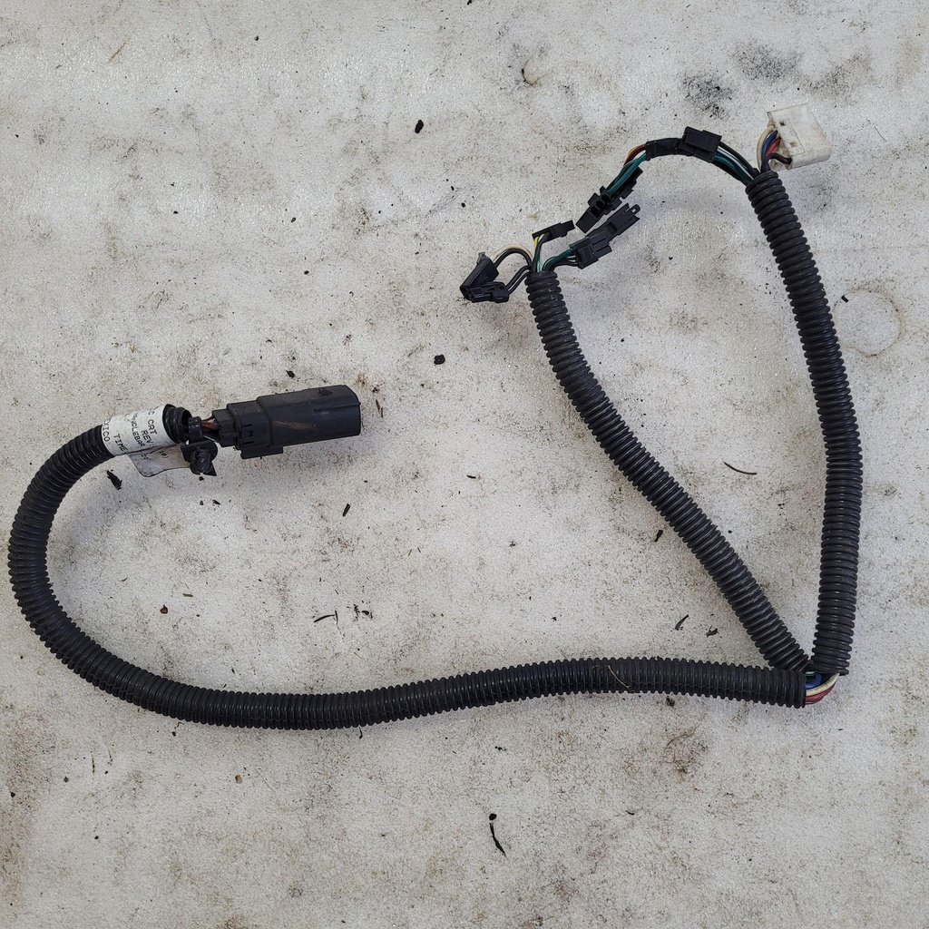 [1686-566-001] HARNESS HANDLEBAR (1686-566-001)