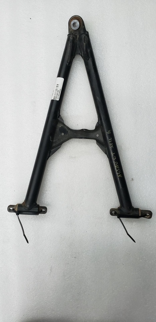 [1824169-458-001] LEFT SIDE, LOWER CONTROL ARM, M (1824169-458-001)