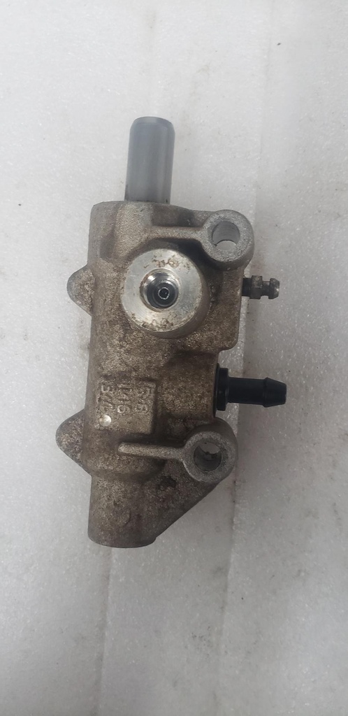 [1913033-001] master cylinder assembly (1913033-001)