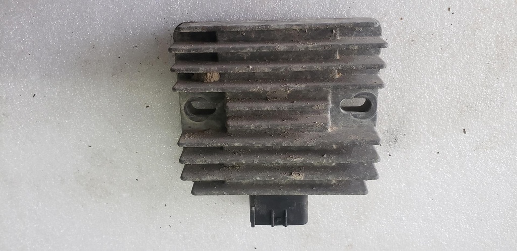 [21066-0030-001] REGULATOR-VOLTAGE (21066-0030-001)