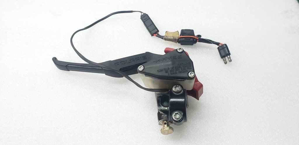 [2206021-001] MASTER CYLINDER ASSEMBLY (2206021-001)