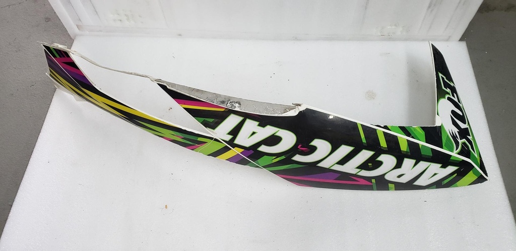[3718-613-001] hood w/o decals - left - white (inc. 3-4) (3718-613-001)