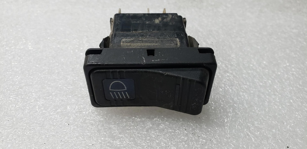 [4011500-001] HEADLIGHT SWITCH (4011500-001)