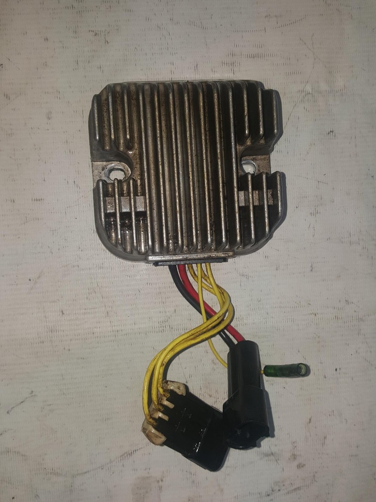 [4012748-001] REGULATOR (4012748-001)